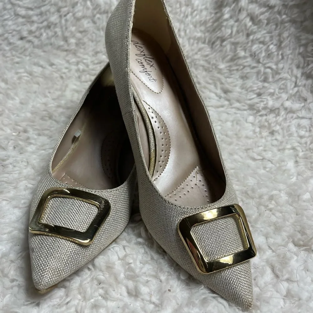 Dexflex Comfort Beige textile 2.1/2”heels pointed toe with gold tone brooch SZ10